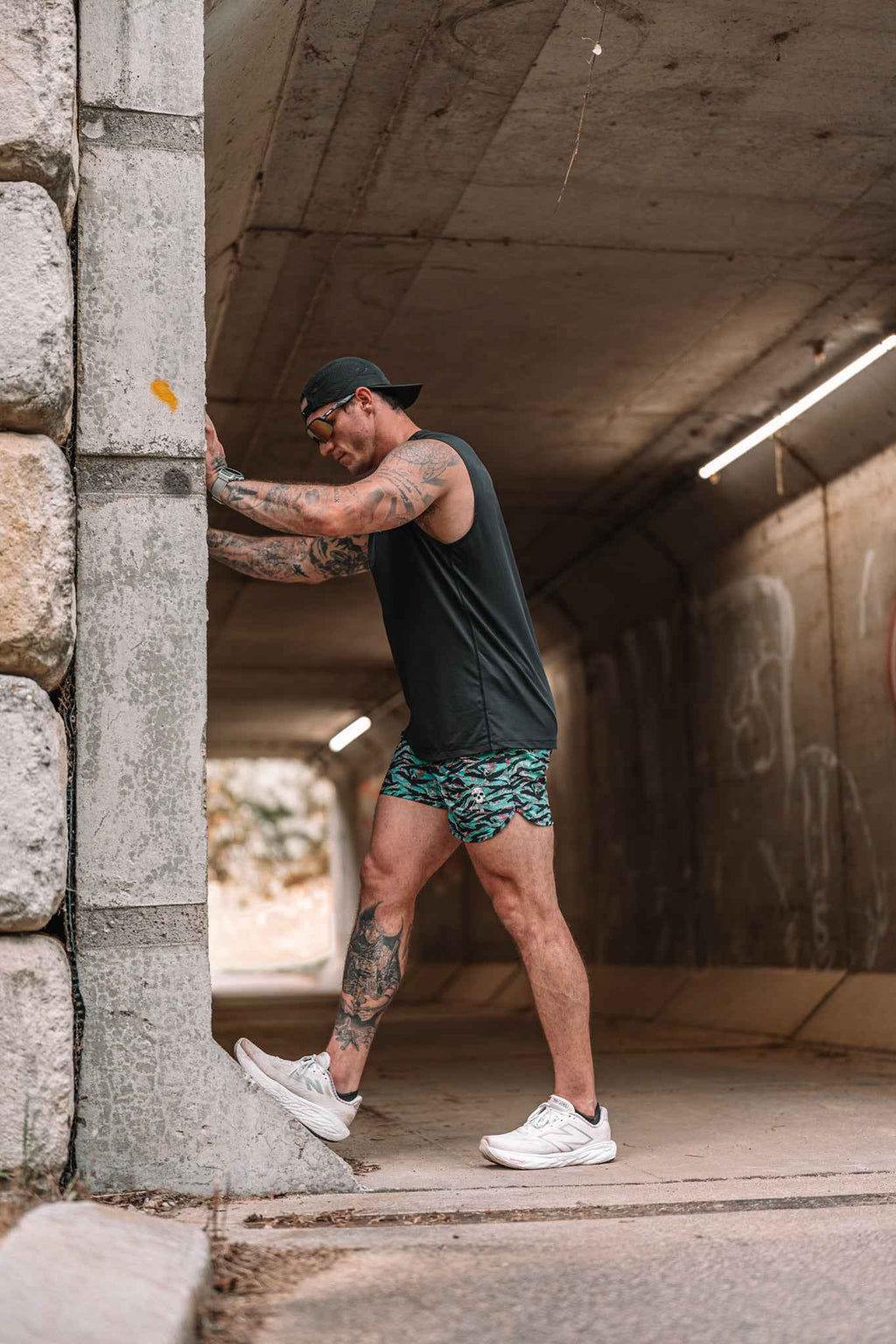 Men's Hybrid Short - Miami Vibez